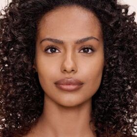 AIRBRUSH FLAWLESS BLUR CONCEALER 9.5 TAN