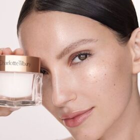 CHARLOTTE’S 4 MAGIC & SCIENCE STEPS TO RESURFACE, HYDRATE & GLOW SKINCARE KIT