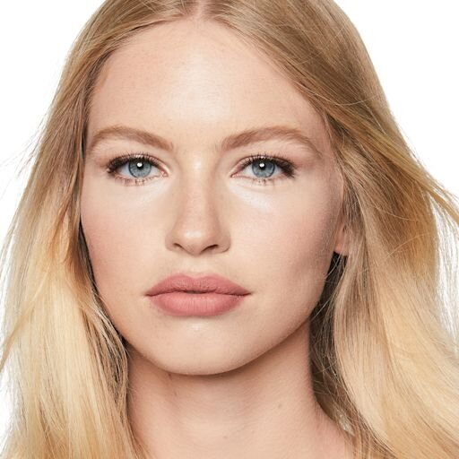 FLAWLESS FINISH SKIN POWDER & BRUSH KIT