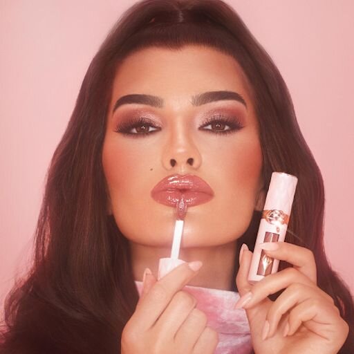 JUICY, PLUMPER-LOOKING LIPS KIT Lip Kit